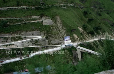 Road from Joshimath to Badrinath