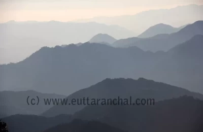 Misty valley views of Shivalik ranges (lower Himalayas)