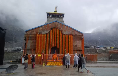 Kedarnath temple after a small rainfall in the valley