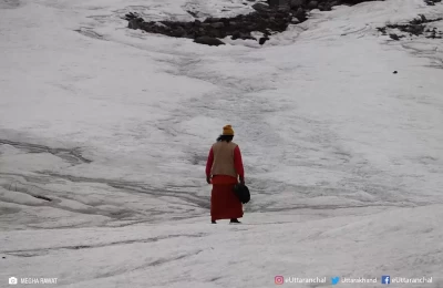 A saint beholding the nonparallel beauty of Kedar valley in his eyes.  May 2019.