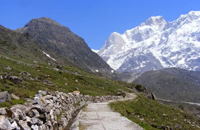 This photo was taken while trekking towards Chorbarital Lake. You can see might Kedarnath moutain covered . 
