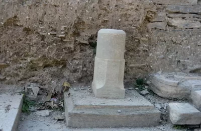 Half made Shivalinga inside temple