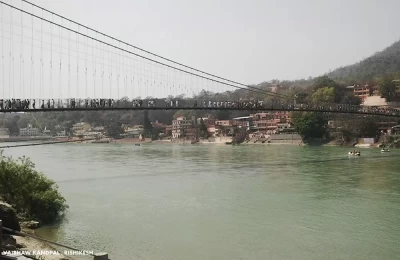 Mesmerizing View of Laxman Jhula and Trimbakeshwar temple at Rishikesh