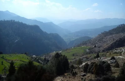 Road side villages of Munsiyari road. 