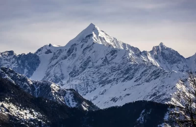 View of panchachuli Peaks(6,904 mt.) as seen from Munsiyari. Its a group of five snow-capped Himalayan peaks lying at the end of the eastern Kumaon region.