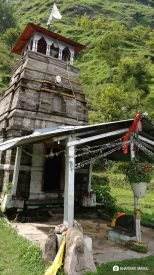 Omkar Ratneshwar Mahadev or Devariya Nag temple view Deoriya Tal Uttarakhand