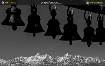 Spellbinding view of snow capped Himalayan peaks as seen from Thalkedar temple, Pithoragarh.
