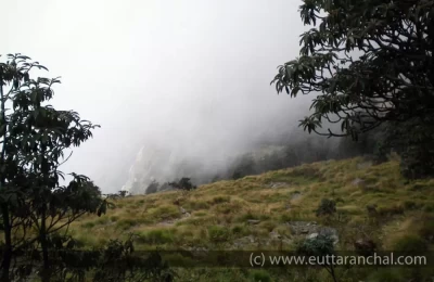 Misty clouds will come across during trek