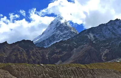 Another photo of Neelkanth peak