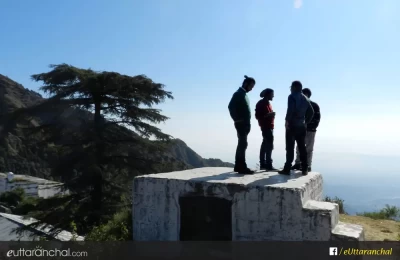 Tourists at George Everest House