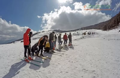 GMVN Snow Skiing Courses in Auli 2024