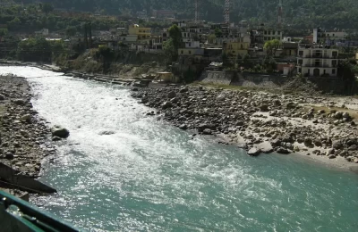 Srinagar on the bank of Alaknanda River.