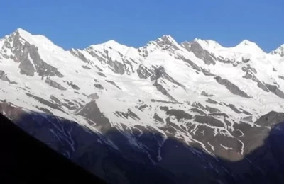 Bankoti, Durga Kot, Anamik Peaks