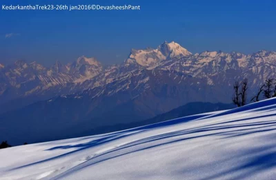 View of Swargarohini peak - on the way to kedarkantha.