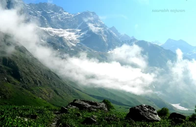 A beautiful veiw of clouds over Valley of Flowers.