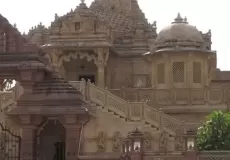 Doodadhari Barfani Temple