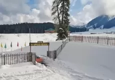 Doodhpathri after snowfall