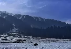 Doodhpathri meadows covered with snonw