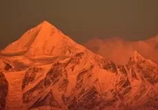 Nanda Khat - The photo was taken from Kausani KMVN Tourist Lodge in the evening. 