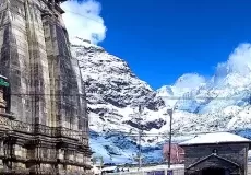 Side view of Kedarnath Temple before 2013 flood.