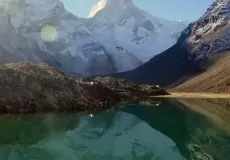 Kedar Tal Lake close view.