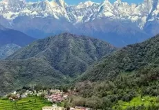 Khirsu - A beautiful hill station of Uttarakhand with panoramic views of snow capped Himalayan peaks.