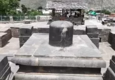 Lakhamandal Temple