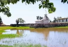 Tara Kund Lake